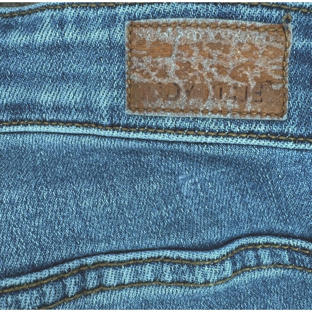 Judy Blue Straight Fit Distressed Released Hem Jeans Blue Womens Size 11/30 Used - Picture 9 of 12